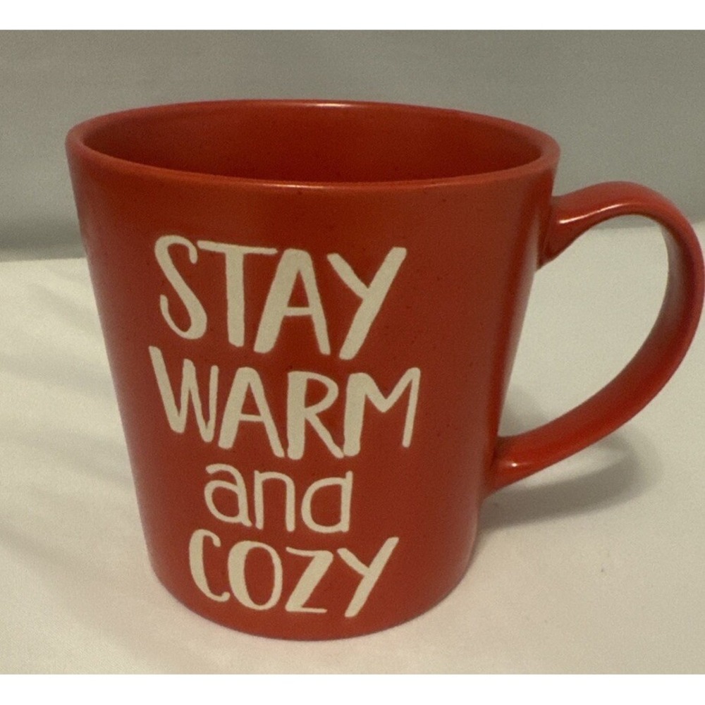 Pfaltzgraff Ceramic Christmas mug Red White "Stay Warm And Cozy‎ " Mittens